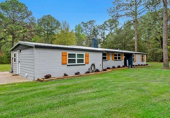 5th image of 2460 Middle Rd