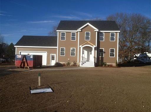 2nd image of 9 Lyons Ln