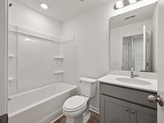 7th image of this home