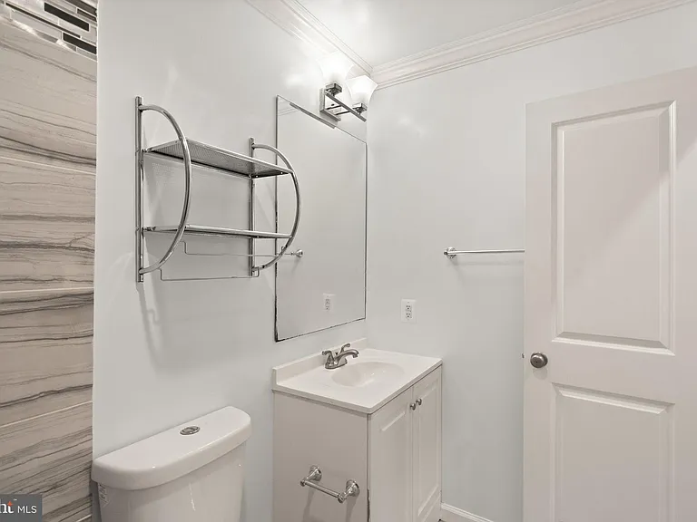 430 Irving St NW #102 — Photo 26