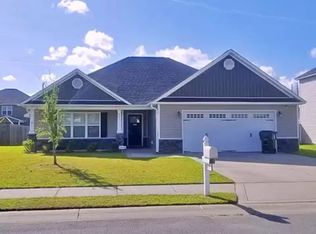831 Dynasty Dr, Jacksonville, NC 28546