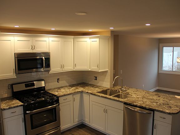 2nd image of 13 Empress Ct