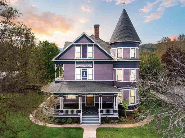 223 N Oregon St, Yreka, CA 96097