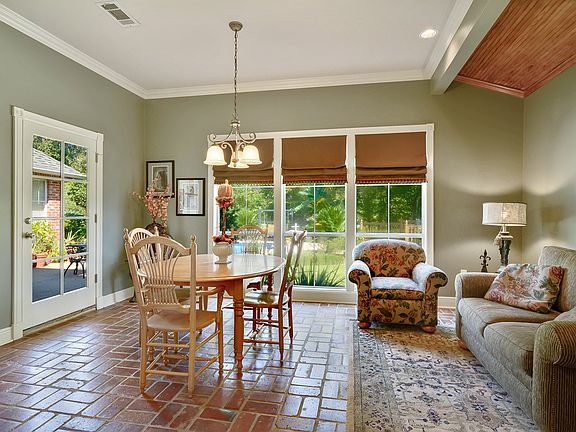 Breakfast and Keeping Room