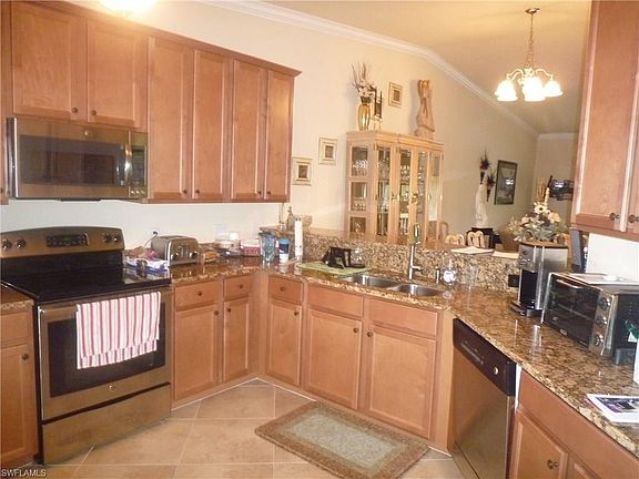 3rd image of 9840 Venezia Cir Unit 826