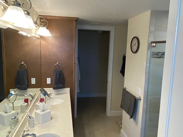 2 Riverwalk Dr #307 — Photo 10