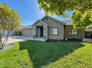 287 Princeton St, Tulare, CA 93274
