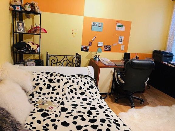 2nd image of 1610 Avenue S #O