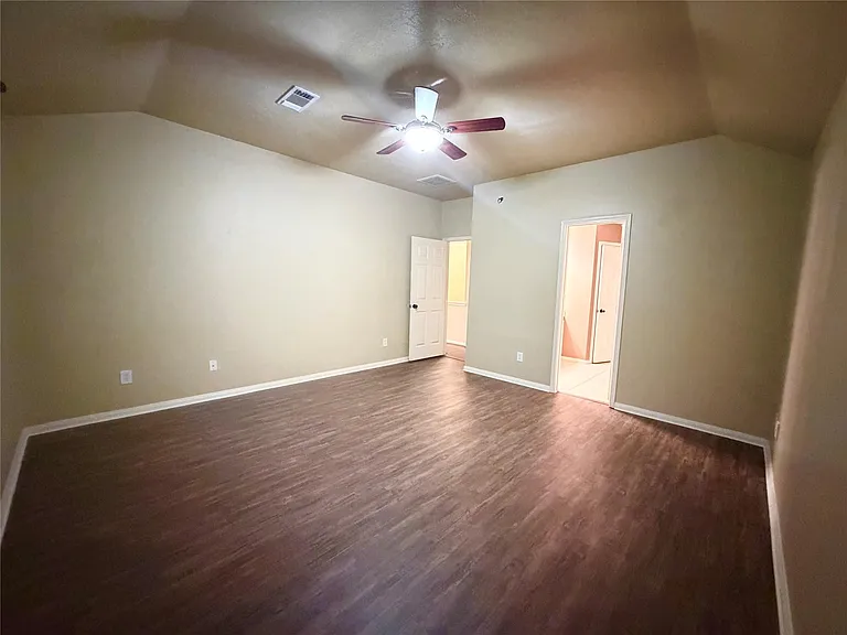 10718 Lonesome Dove Trl — Photo 17
