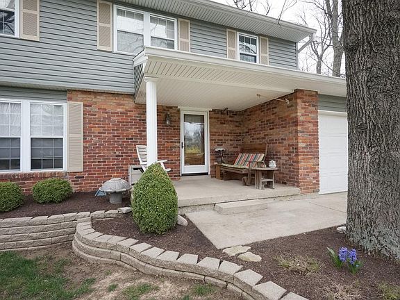 2nd image of 16 Highknoll Ct
