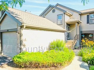 324 Grissom Ct, Hoffman Estates, IL 60169