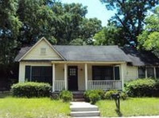 201 Banks St, Waycross, GA 31503
