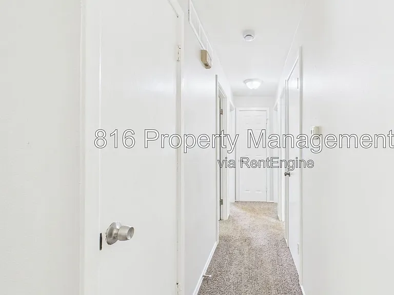 8511 Crystal Ave — Photo 11