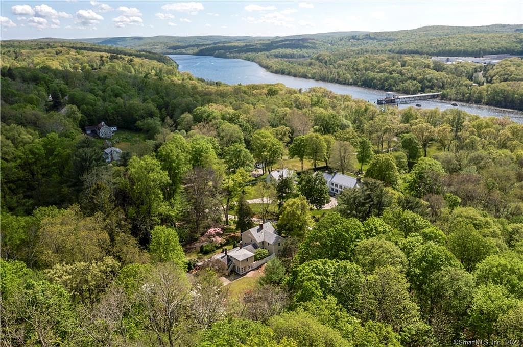 134 Middle Haddam Rd, East Hampton, CT 06424 Zillow