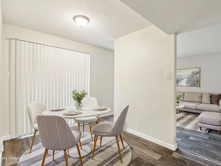 Windbury Apartments — Photo 12