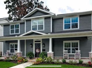 607 SW 4th St, Bentonville, AR 72712