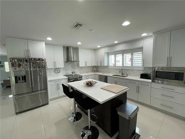 4161 SW 102nd Ave — Photo 3