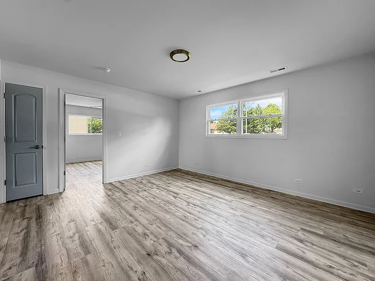 10407 N Church St #2 — Photo 3