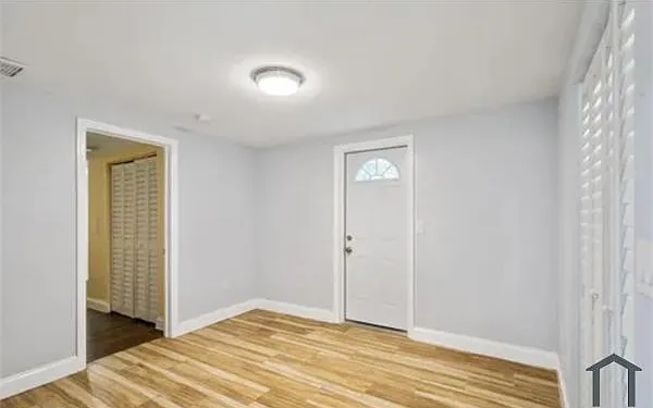 3 bed, 1275 sqft, $1,850 — Photo 2