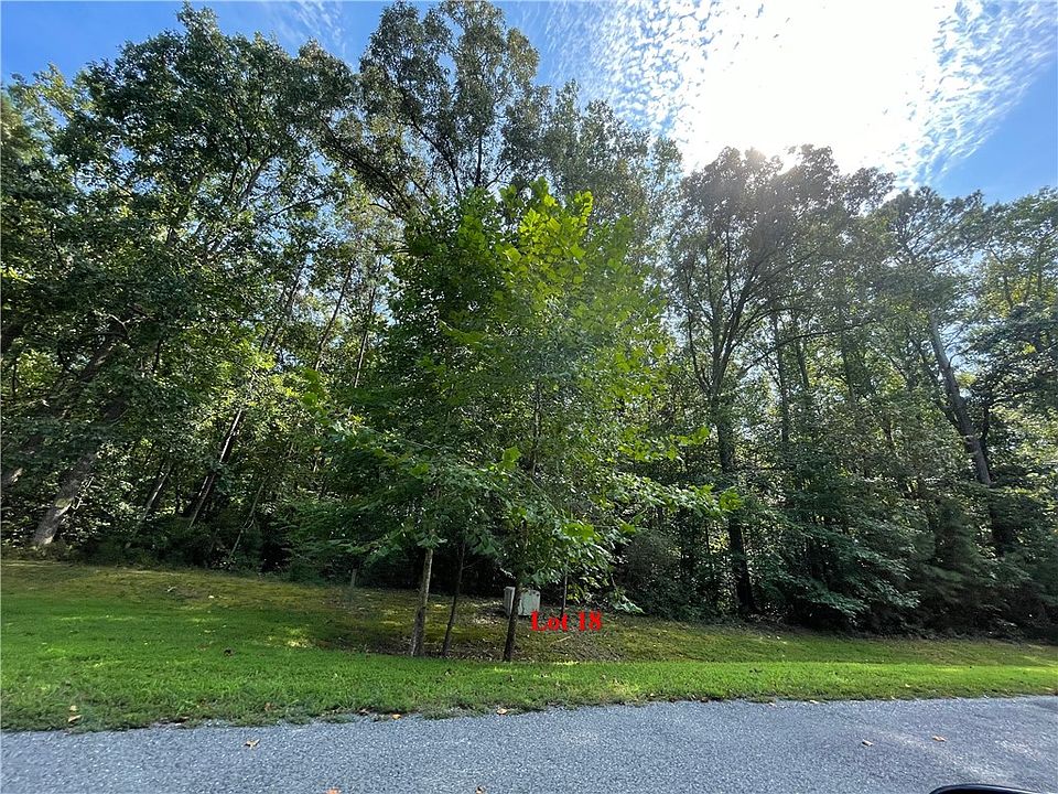 2nd image of 18 Creekside Dr Lot 18