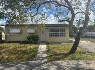 7820 NW 175th St, Hialeah, FL 33015
