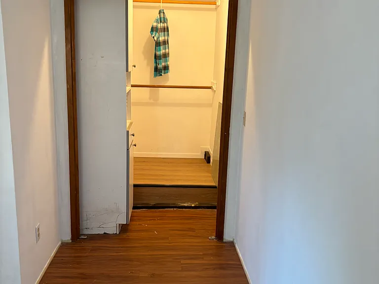 5641 Sunbury Ave — Photo 3