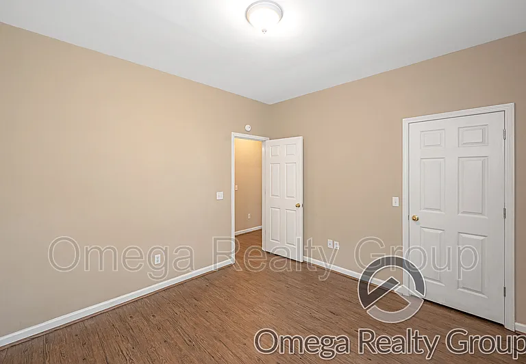 11301 Athena Dr — Photo 32