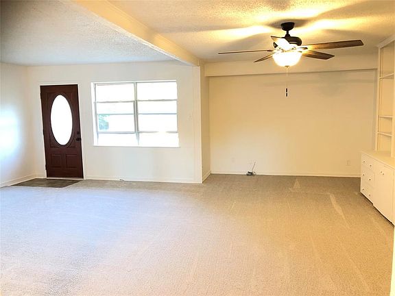 4th image of 517 Briarwood Dr