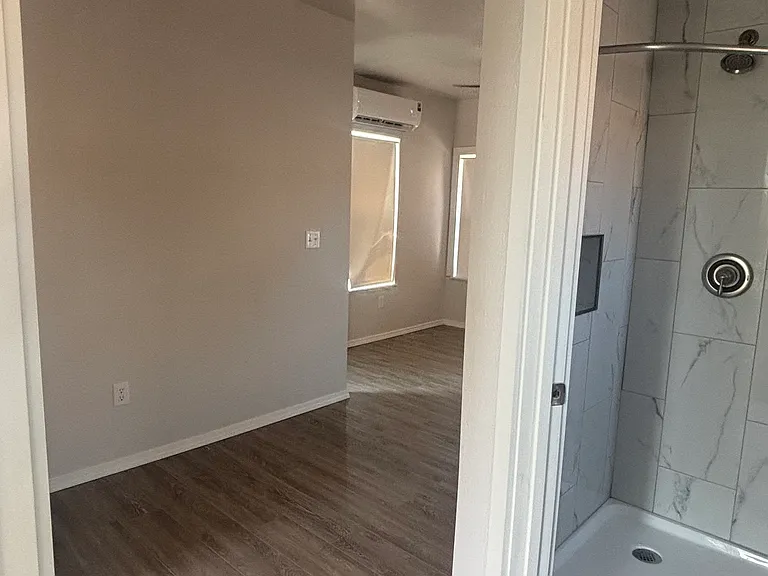 1908 W 3rd Ave #3 — Photo 3