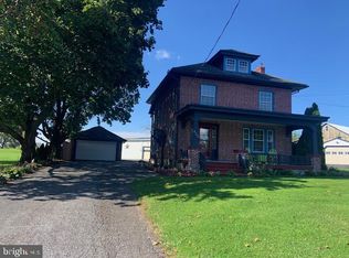 455 W Route 897, Reinholds, PA 17569
