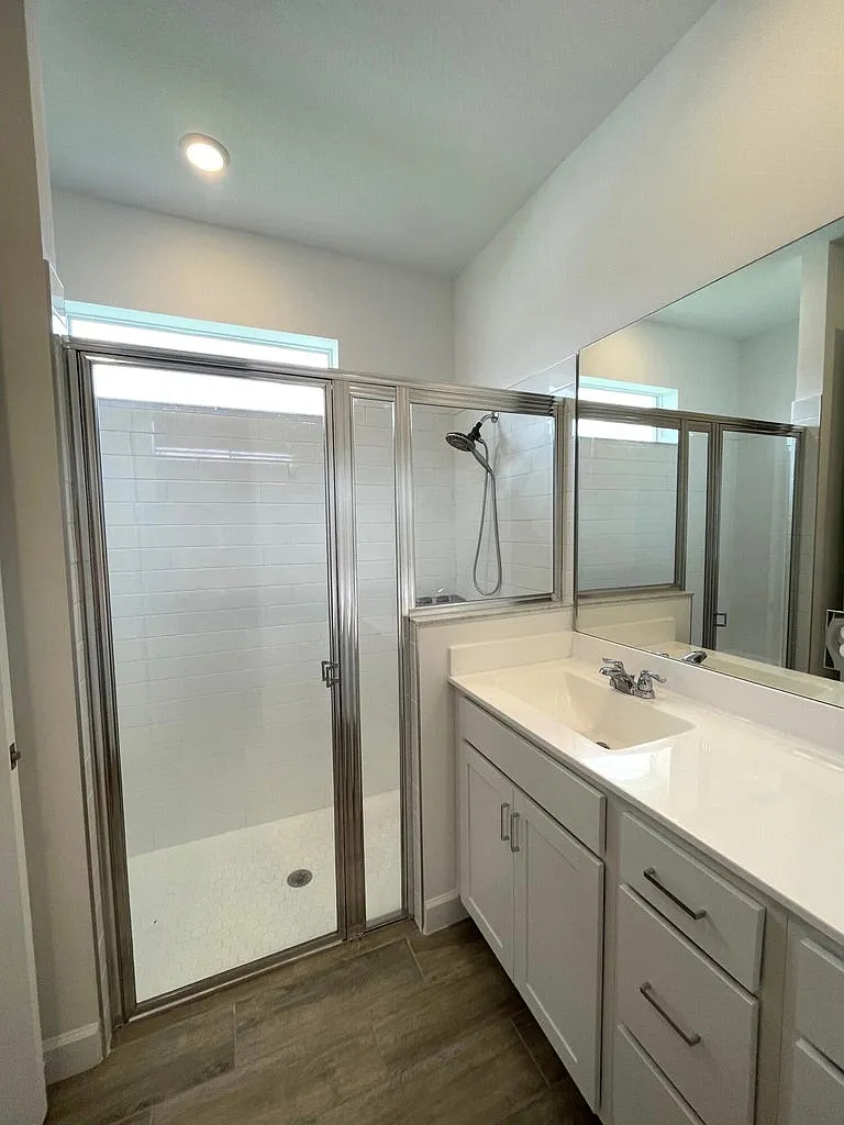 2 bed, 1410 sqft, $3,600 — Photo 2