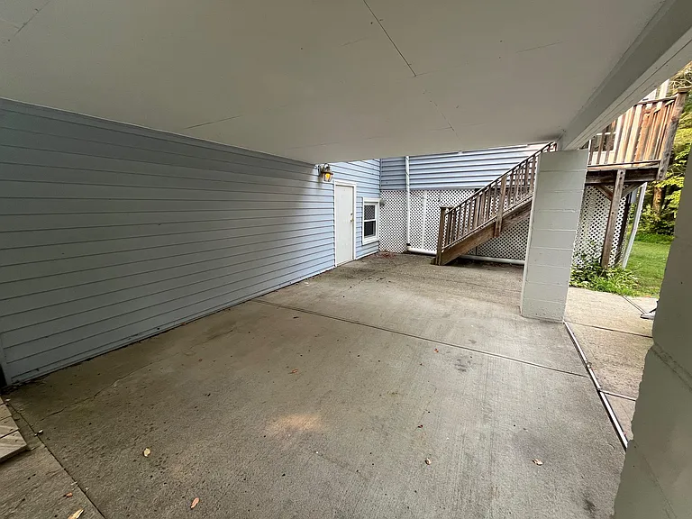 4 Tappan Dr #2 — Photo 8