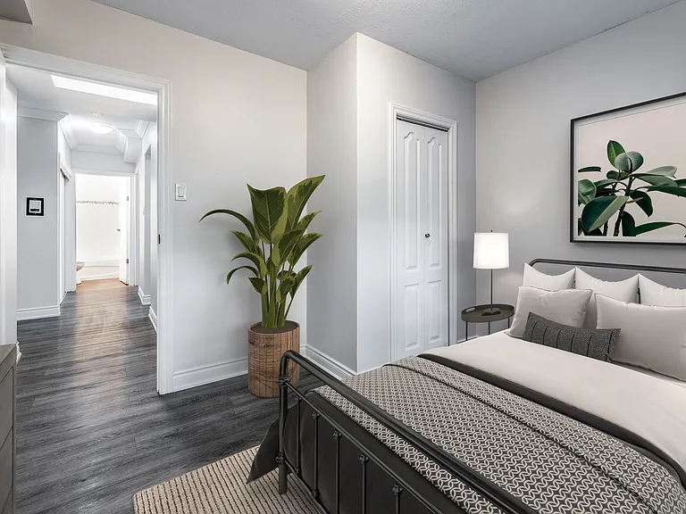 1791 King St E #302 — Photo 8