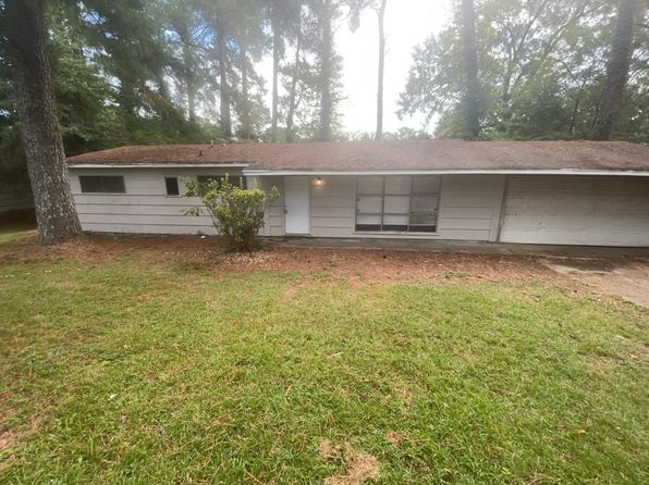 2694 Woodside Dr