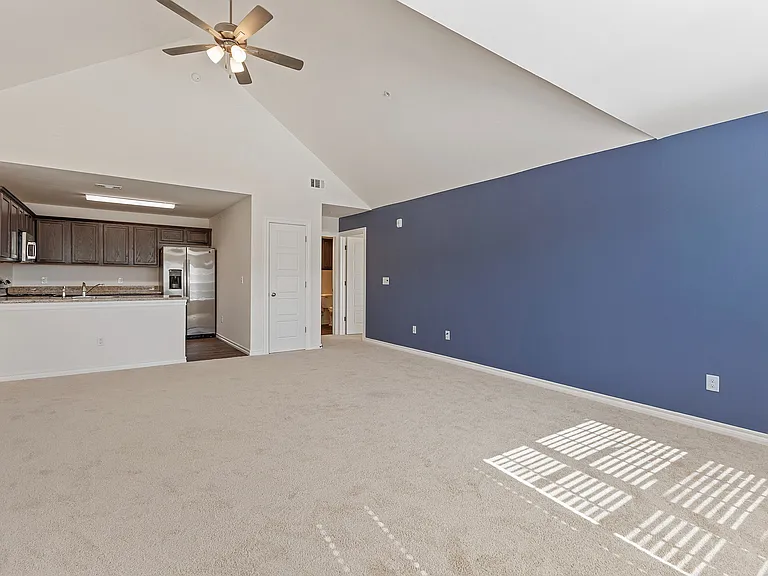 The Lofts at Valencia — Photo 39