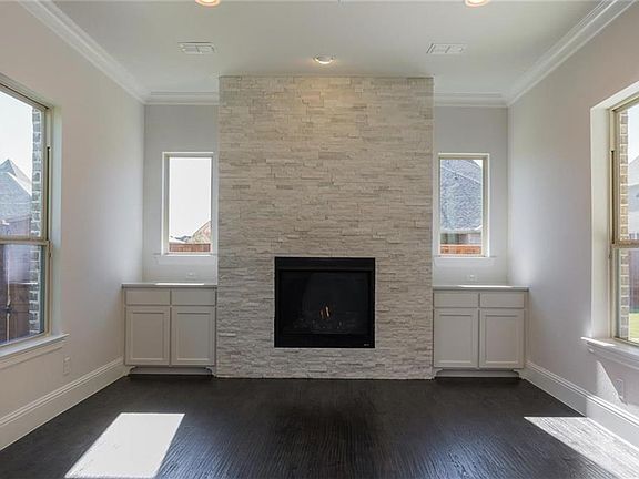 5th image of 2950 Sunny Hill Ln