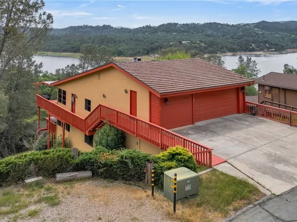 2882 Saddle Way, Bradley, CA 93426