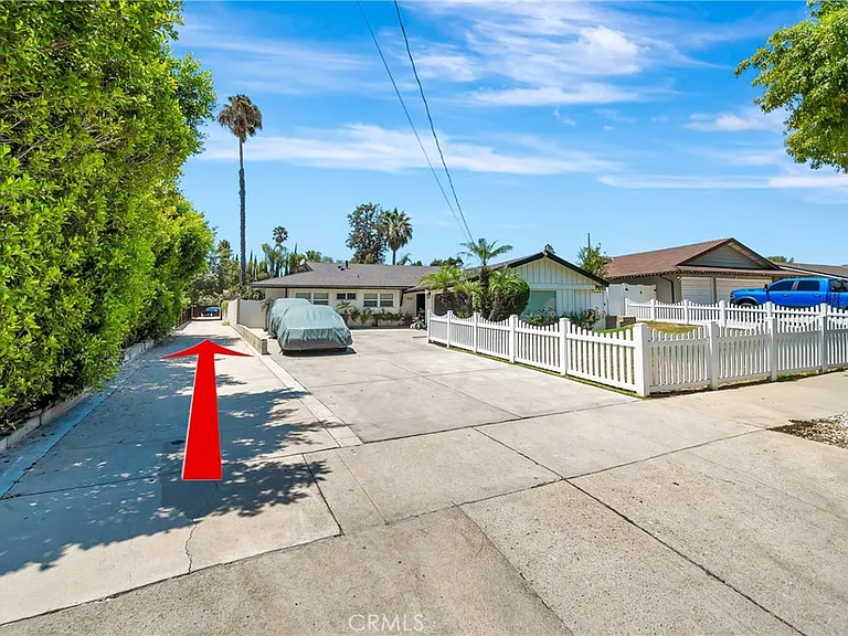 10163 Petit Ave — Photo 23