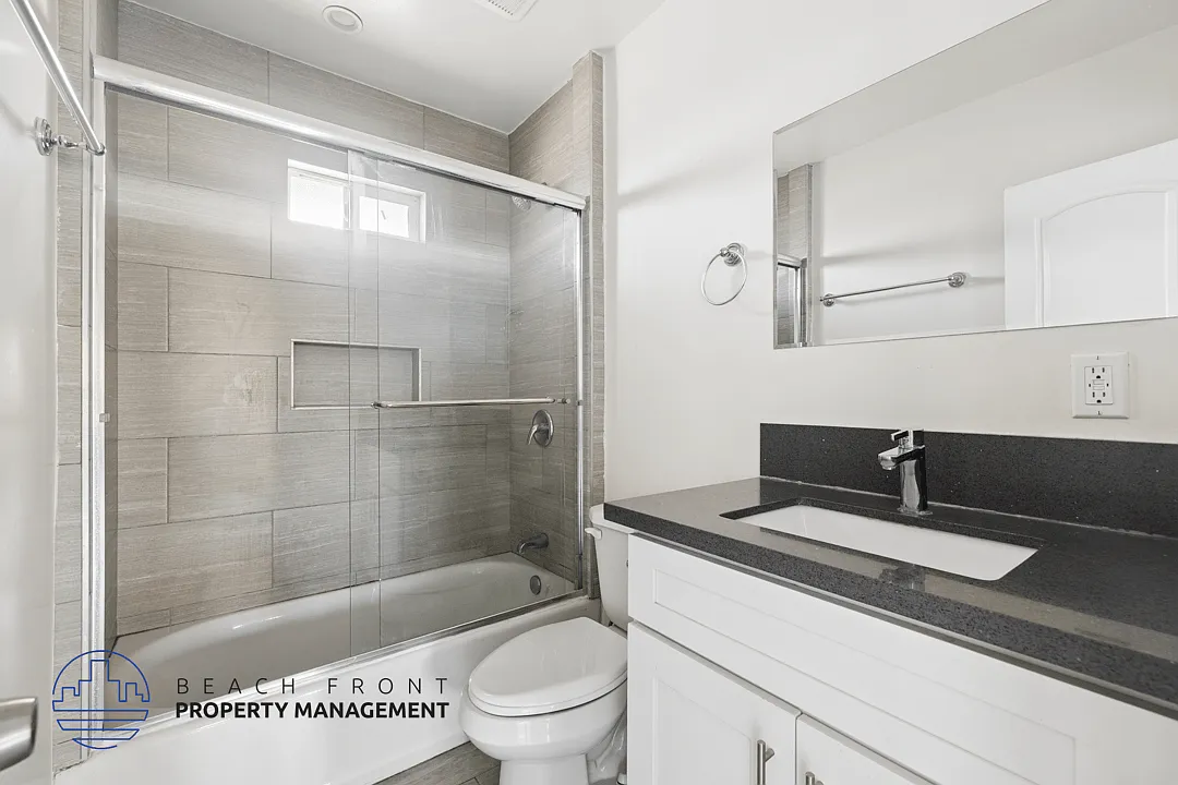 4603 W. 118th St — Photo 2