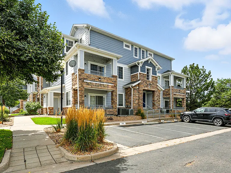 5255 Memphis St #312 — Photo 3