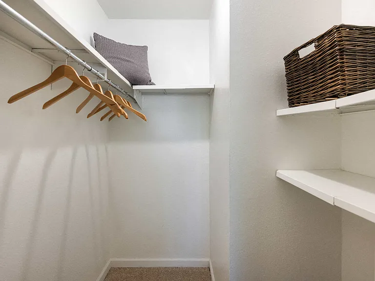 Cambrian Apartments — Photo 18