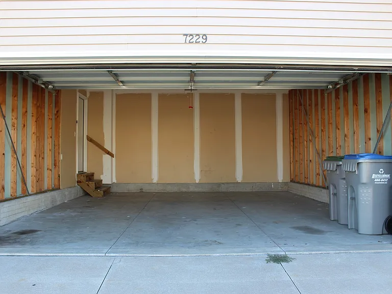 7229 Whitewater Ln — Photo 9