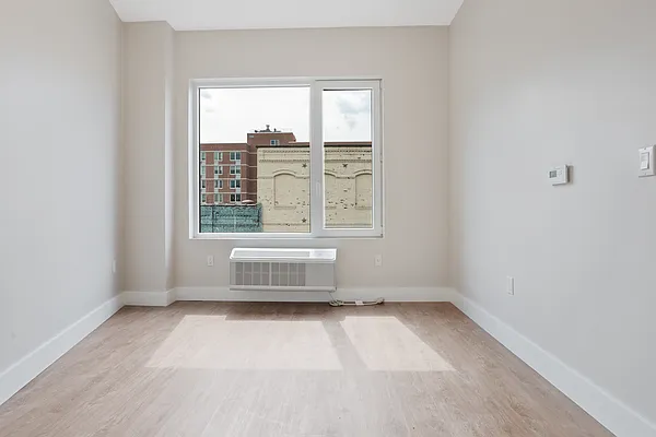 Rented by EXR | media 11