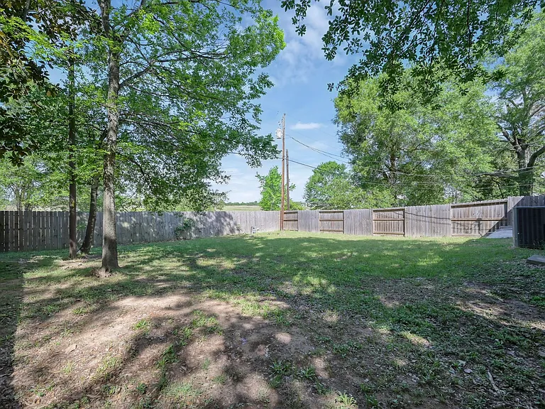 125 Pine Mdws — Photo 2