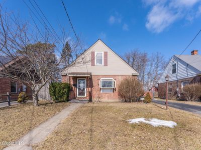 8 Sanford St, Schenectady, NY, 12304