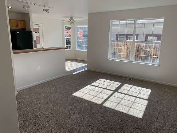 2nd image of 10105 W Garverdale Ln APT 101