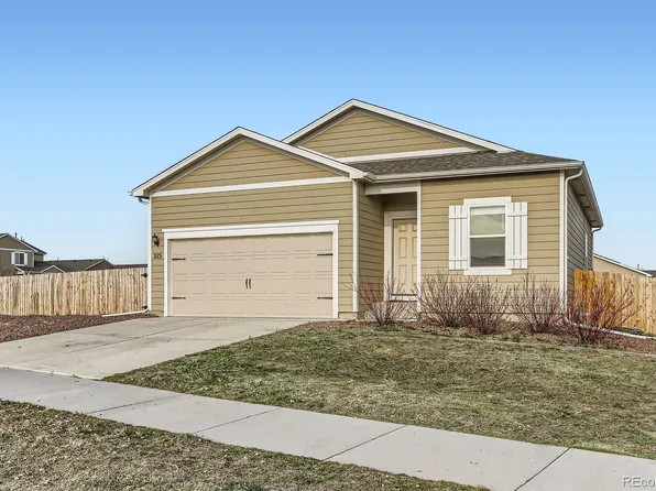 215 N Stewart Street, Keenesburg, CO 80643