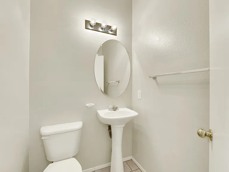 1624 Clint Canyon Dr — Photo 7