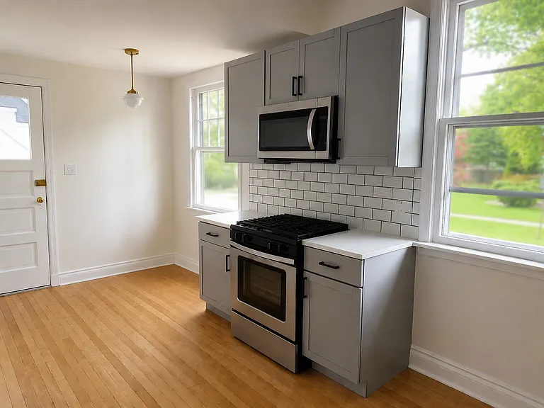 240 Forest Ave #1 — Photo 4