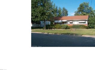 208 Lynnhaven Dr, Hampton, VA 23666